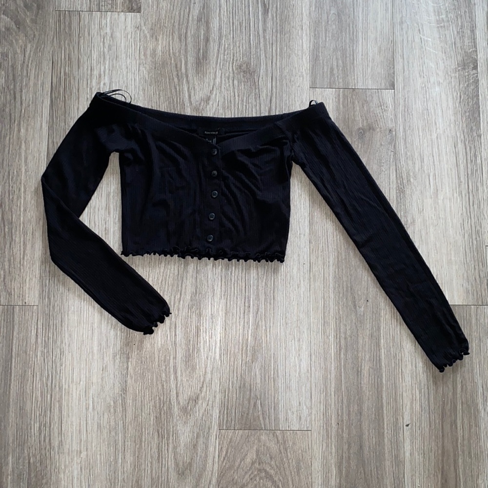 Long sleeve crop top